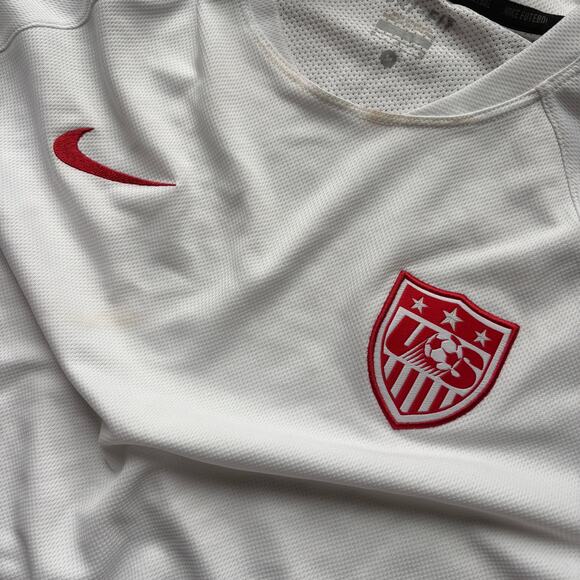 Nike Women’s US soccer team jersey - Picture 4 of 6